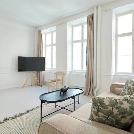 شقة Cozy In Heart Of Near Stroget & Hojbro Plads