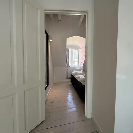 아파트 Cozy In Heart Of Near Stroget & Hojbro Plads